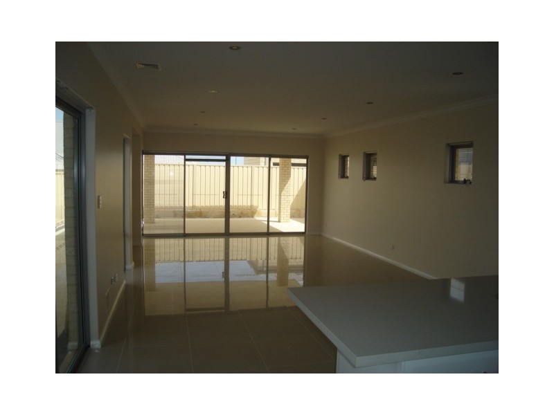 54 Mayor Road, Munster WA 6166