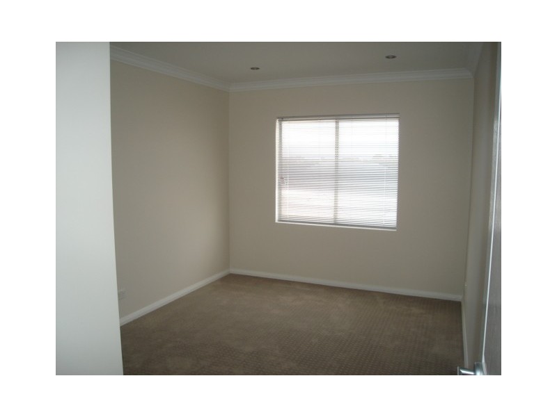 54 Mayor Road, Munster WA 6166