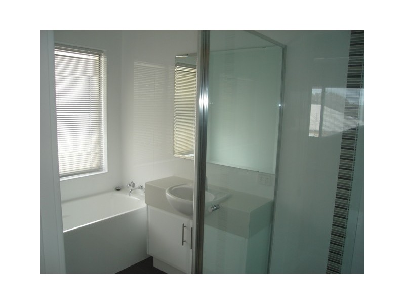 54 Mayor Road, Munster WA 6166