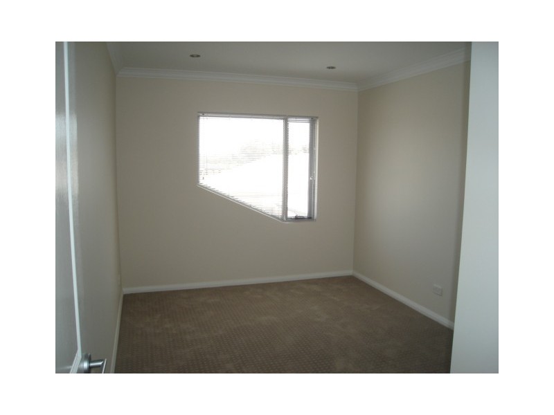 54 Mayor Road, Munster WA 6166