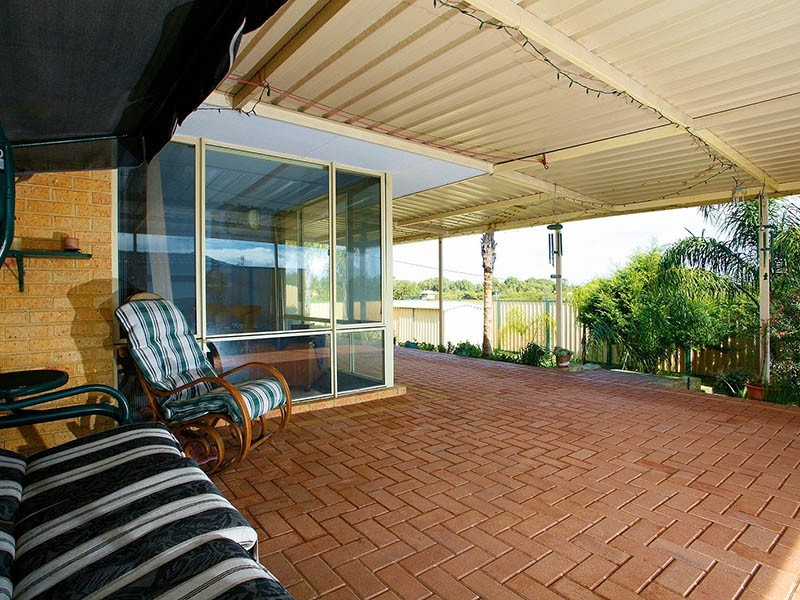 3 Maritime Tce, Coogee WA 6166