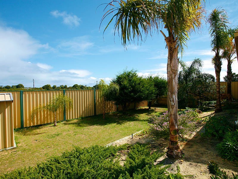 3 Maritime Tce, Coogee WA 6166