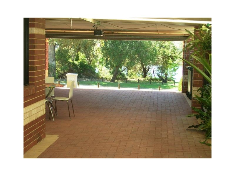 32 Waitch Loop, Beeliar WA 6164