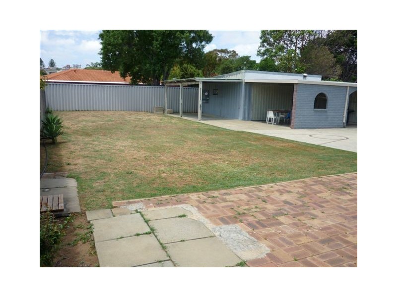 10 Sussex Street, Spearwood WA 6163