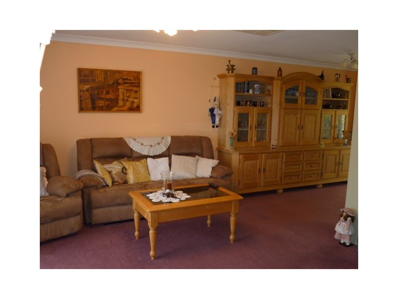 10 Chaucer Close, Spearwood WA 6163