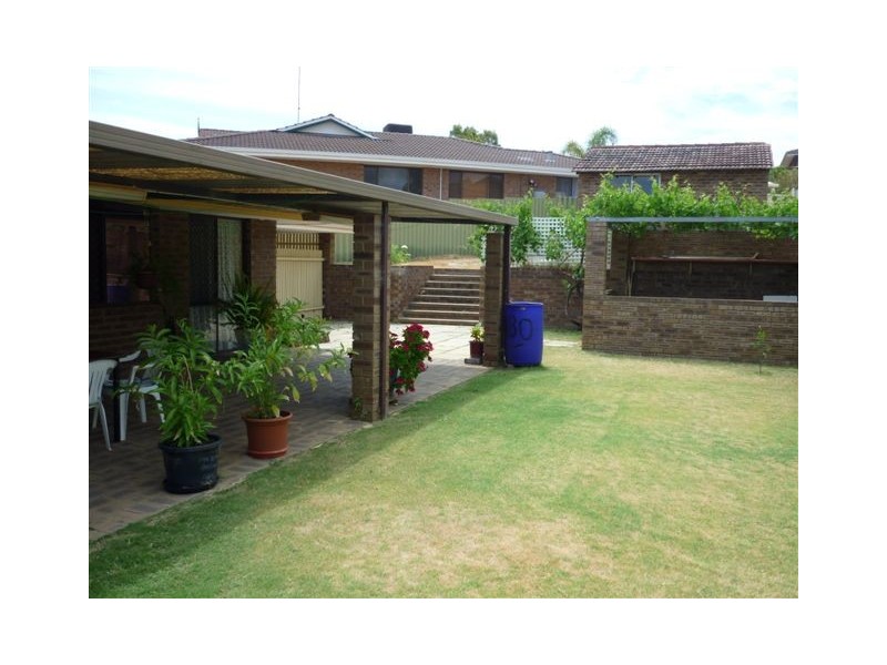 10 Chaucer Close, Spearwood WA 6163