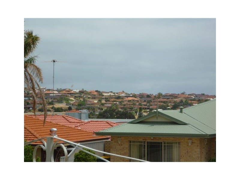 10 Chaucer Close, Spearwood WA 6163
