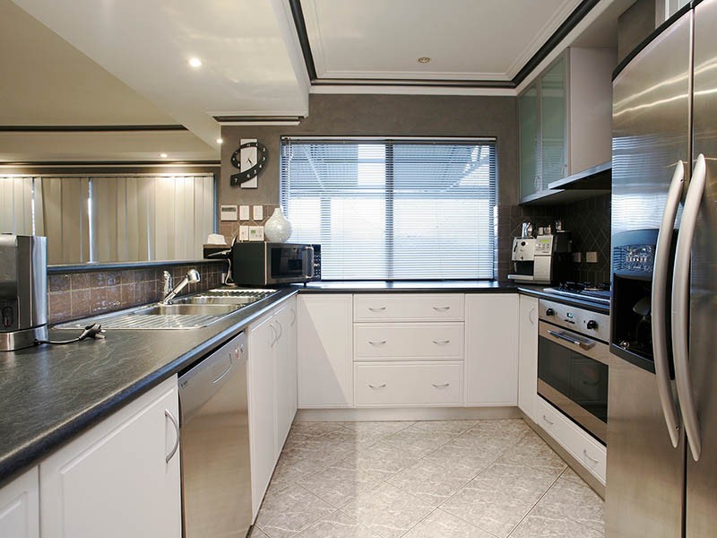 23 Davilak Ave, Hamilton Hill WA 6163