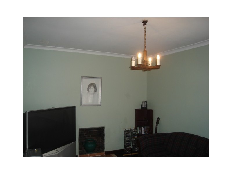 8 Ferdinand Cresent, Coolbellup WA 6163