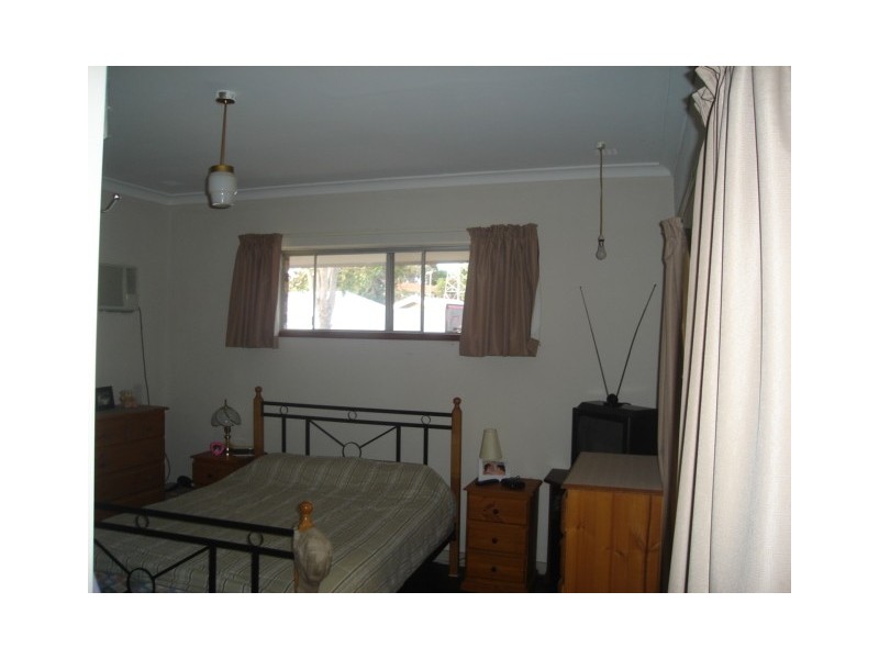 8 Ferdinand Cresent, Coolbellup WA 6163