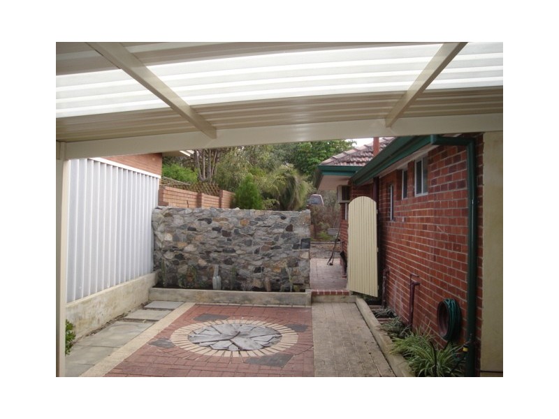 8 Ferdinand Cresent, Coolbellup WA 6163