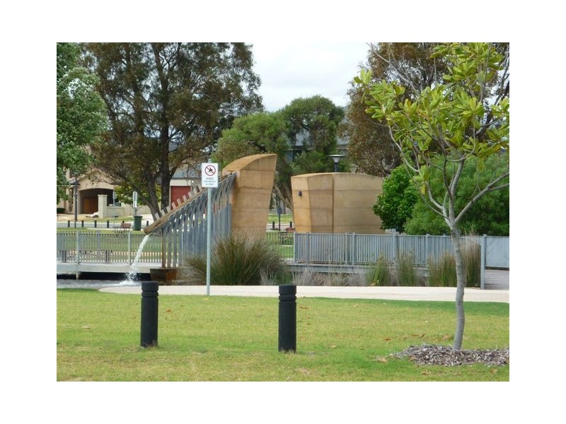 2 Georgia Way, Success WA 6164