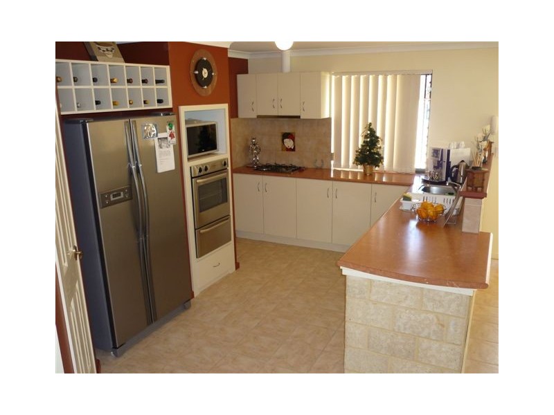 2 Hillberg Rise, Spearwood WA 6163