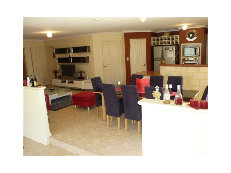 2 Hillberg Rise, Spearwood WA 6163