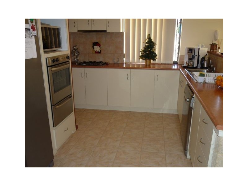 2 Hillberg Rise, Spearwood WA 6163