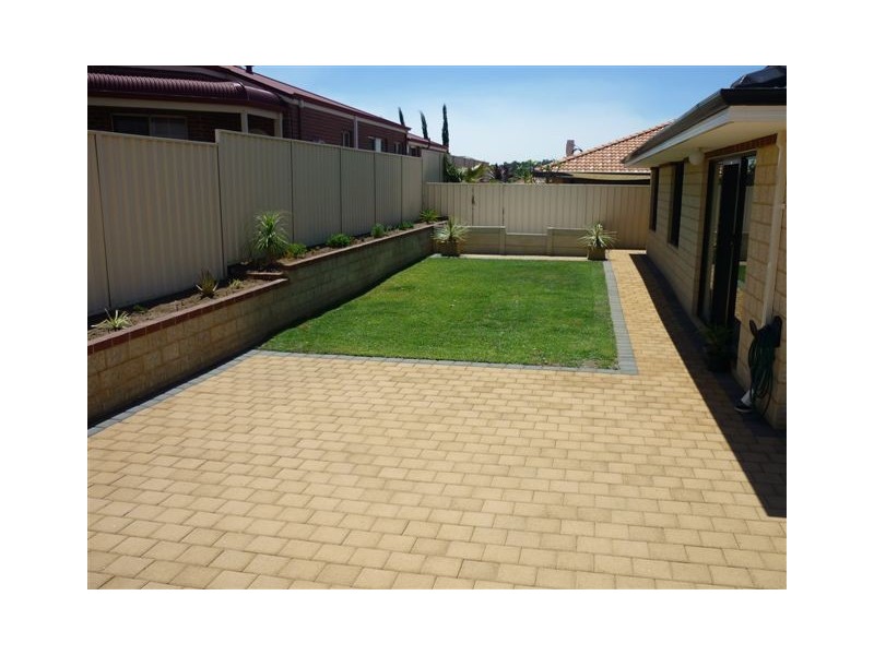 2 Hillberg Rise, Spearwood WA 6163