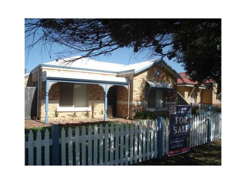 8 Hurford Street, Hamilton Hill WA 6163