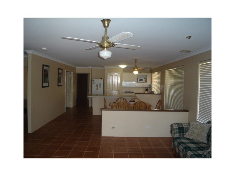 8 Hurford Street, Hamilton Hill WA 6163