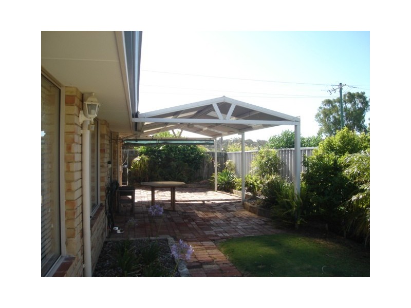 8 Hurford Street, Hamilton Hill WA 6163