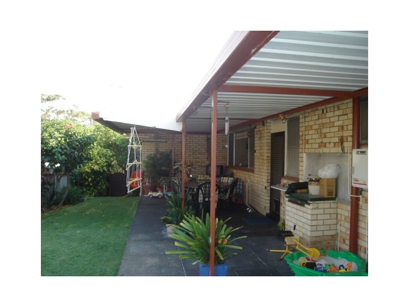 28 Pass Crescent, Beaconsfield WA 6162