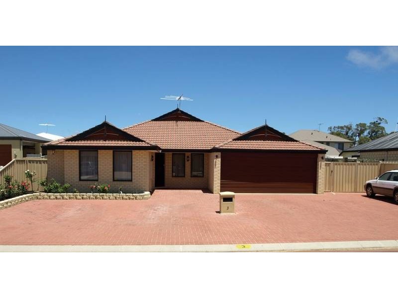 3 CARBINE WAY, Munster WA 6166