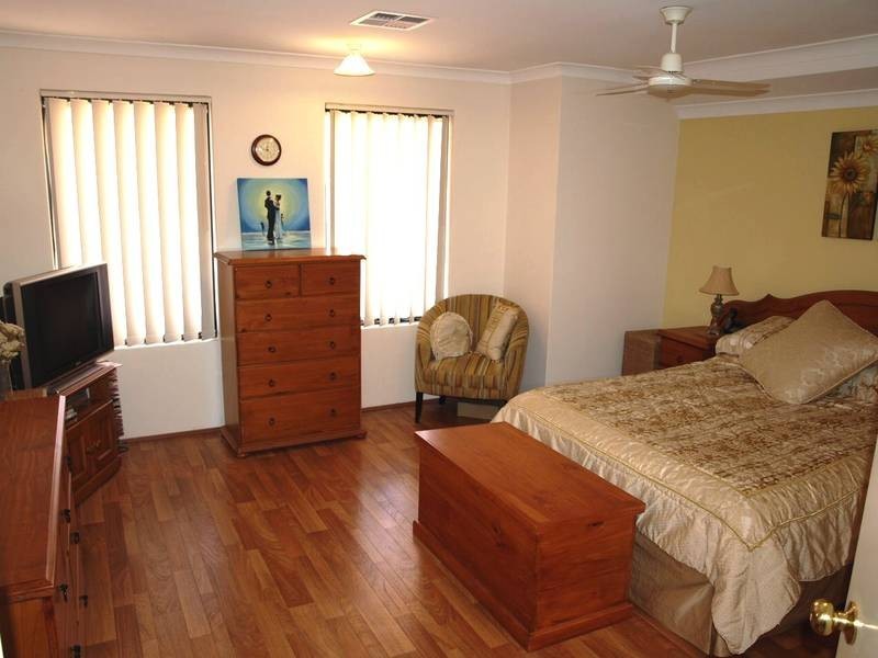 3 CARBINE WAY, Munster WA 6166