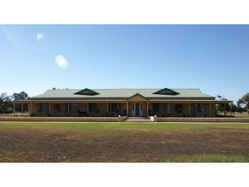 33 BARIP PLACE, Oakford WA 6121