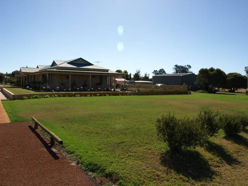 33 BARIP PLACE, Oakford WA 6121