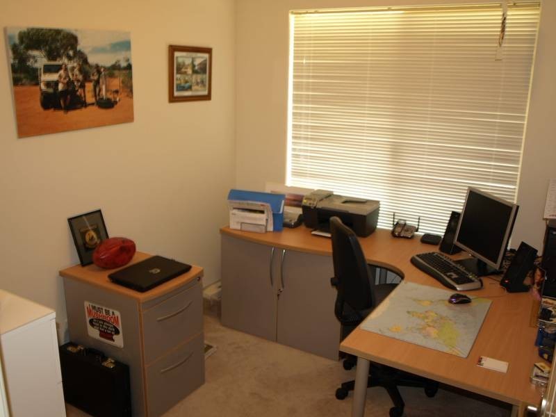 33 BARIP PLACE, Oakford WA 6121