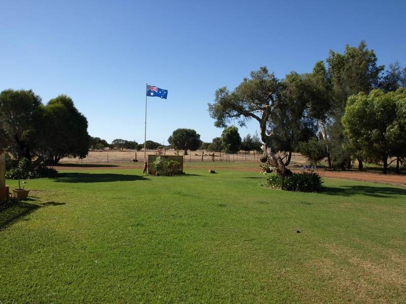 33 BARIP PLACE, Oakford WA 6121