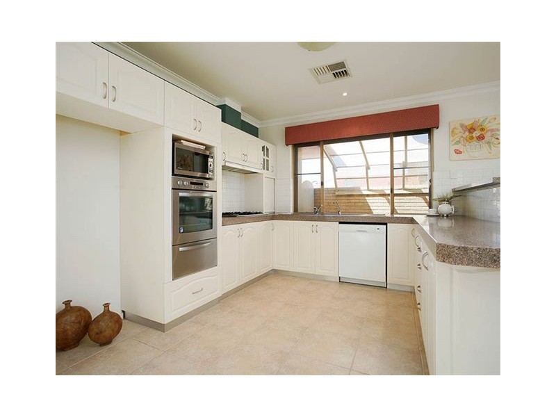 5 PARAKEET WAY, Coogee WA 6166