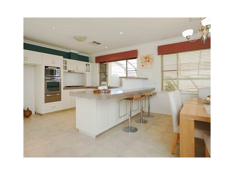 5 PARAKEET WAY, Coogee WA 6166