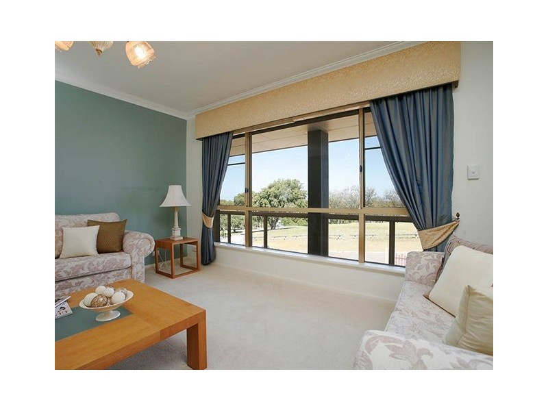 5 PARAKEET WAY, Coogee WA 6166