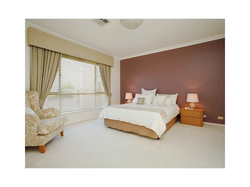 5 PARAKEET WAY, Coogee WA 6166