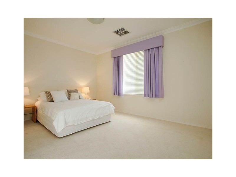 5 PARAKEET WAY, Coogee WA 6166
