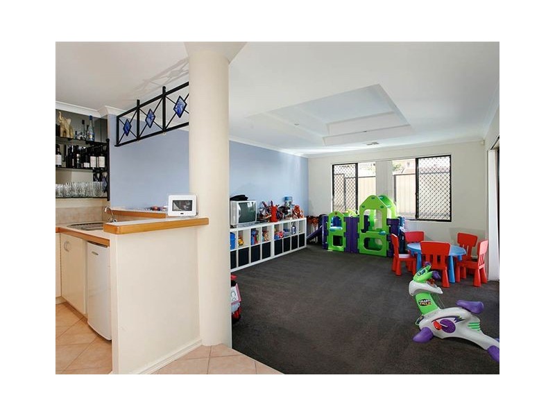 79 Amity Boulevard, Coogee WA 6166