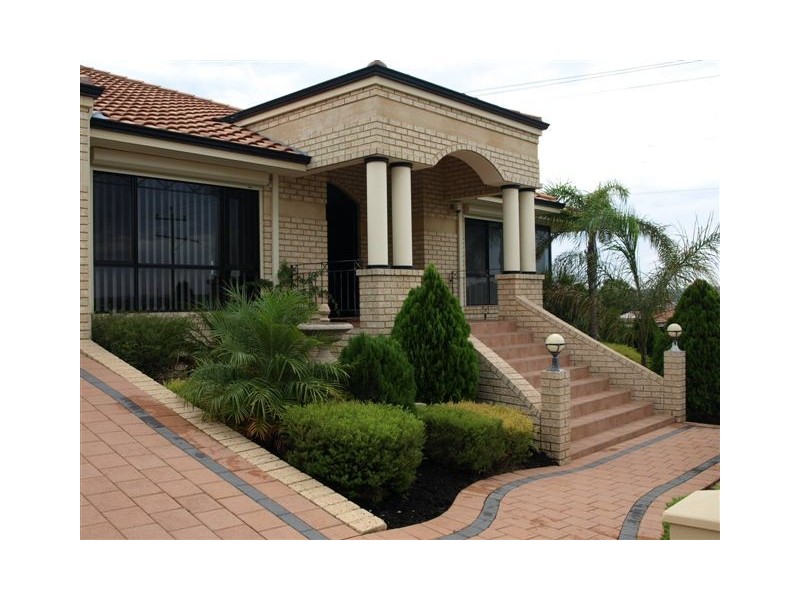 79 Amity Boulevard, Coogee WA 6166