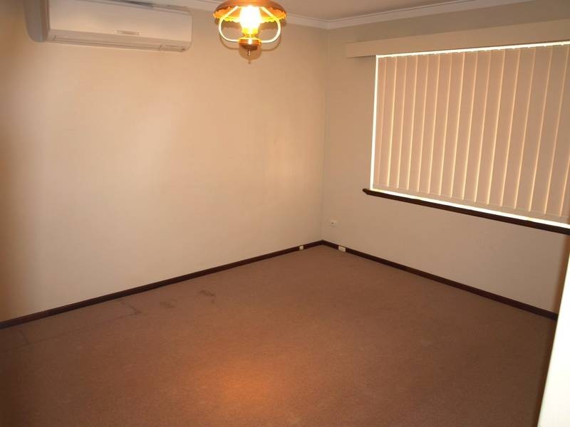 2/23 FALSTAFF CR, Spearwood WA 6163