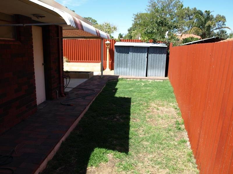 2/23 FALSTAFF CR, Spearwood WA 6163