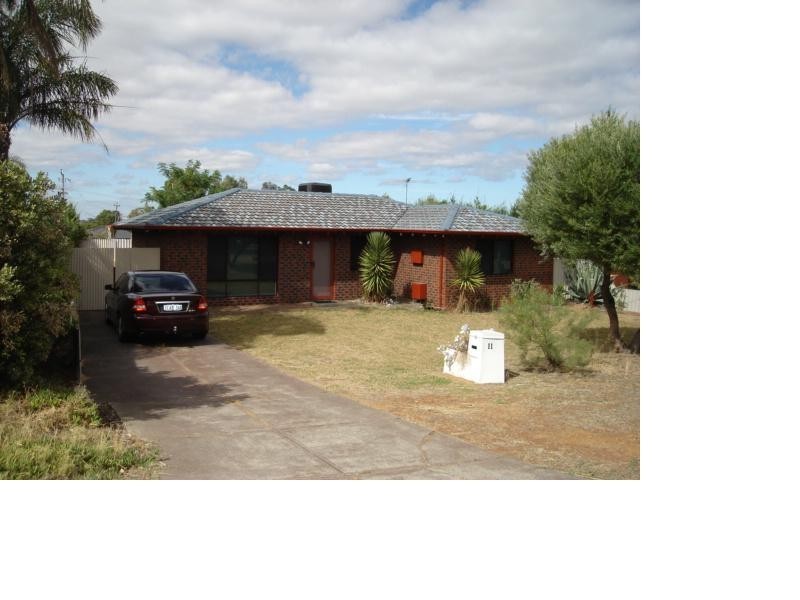 11 Corring Way, Parmelia WA 6167