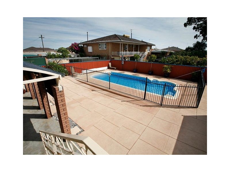 5 Darroch Street, Beaconsfield WA 6162
