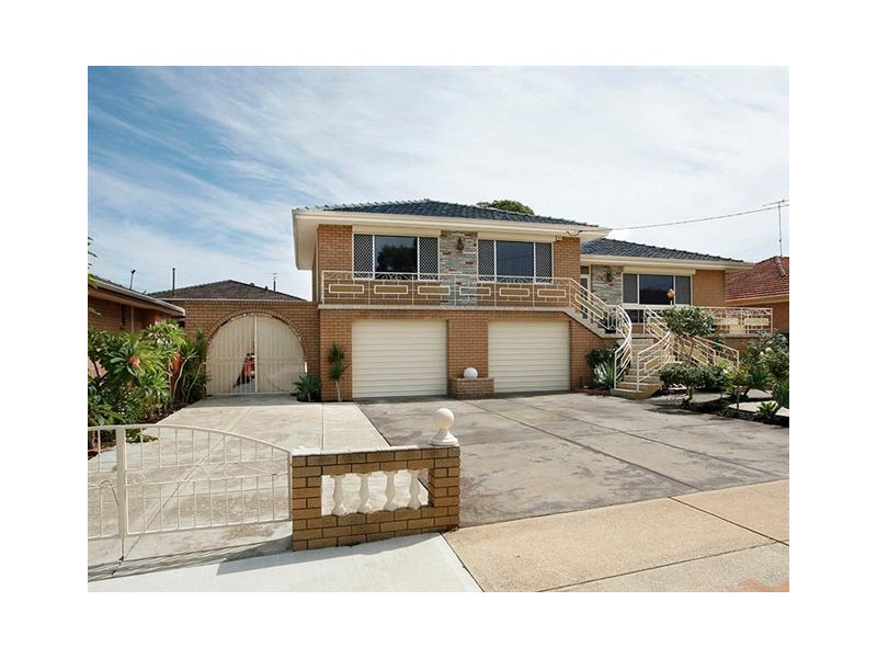 5 Darroch Street, Beaconsfield WA 6162