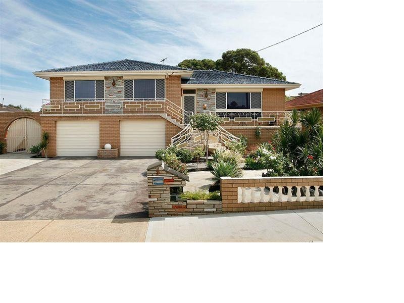5 Darroch Street, Beaconsfield WA 6162