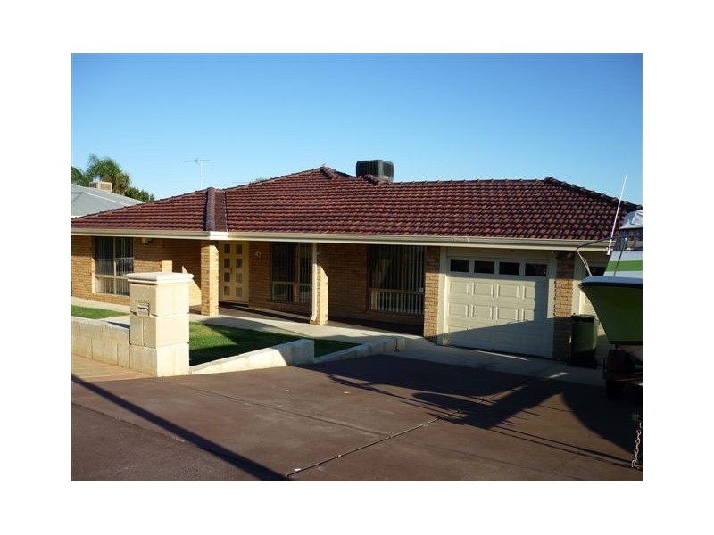47 Barrington Street, Munster WA 6166