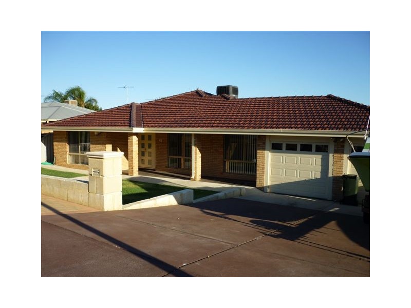 47 Barrington Street, Munster WA 6166