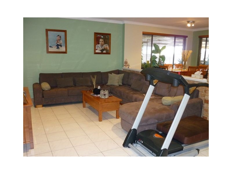 47 Barrington Street, Munster WA 6166