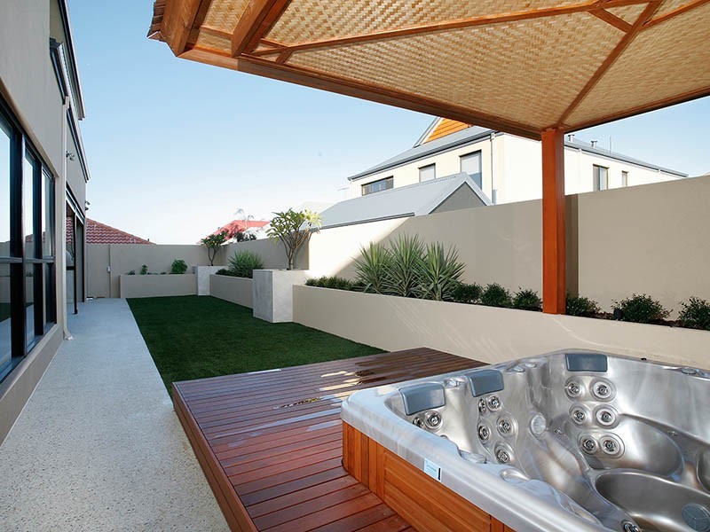 5 Waterford Street, Beaconsfield WA 6162