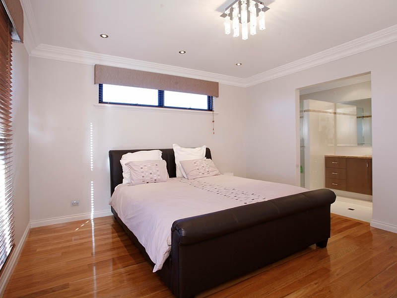 5 Waterford Street, Beaconsfield WA 6162