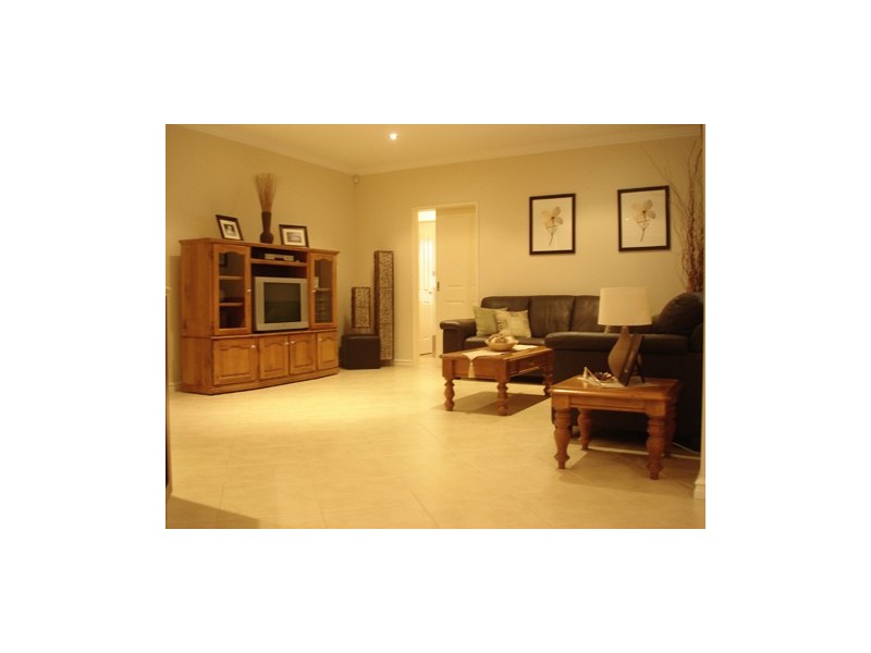 18 Bosnich Way, Spearwood WA 6163