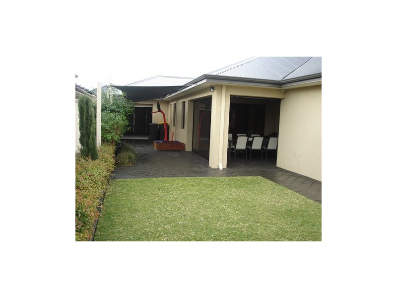 18 Bosnich Way, Spearwood WA 6163